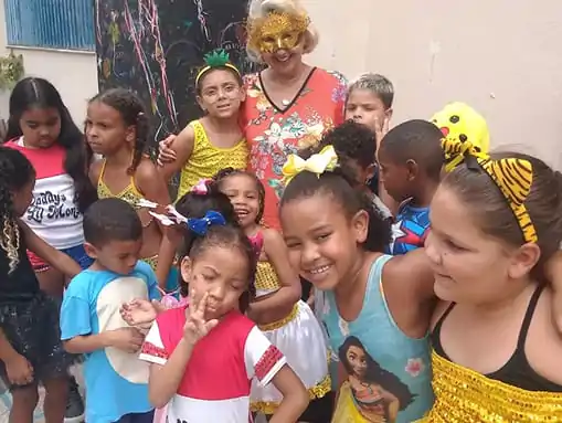 12-Como nos ajudar carrossel 02 (1)